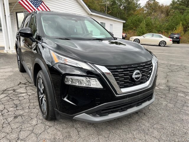 2022 Nissan Rogue SV's photo